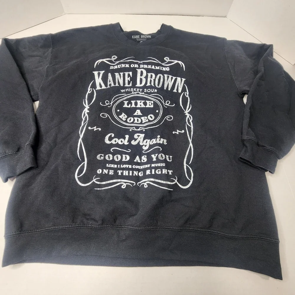 Goodie Two Sleeves Drunk Or Dreaming Kane Brown Crew Neck Sweatshirt Large Women